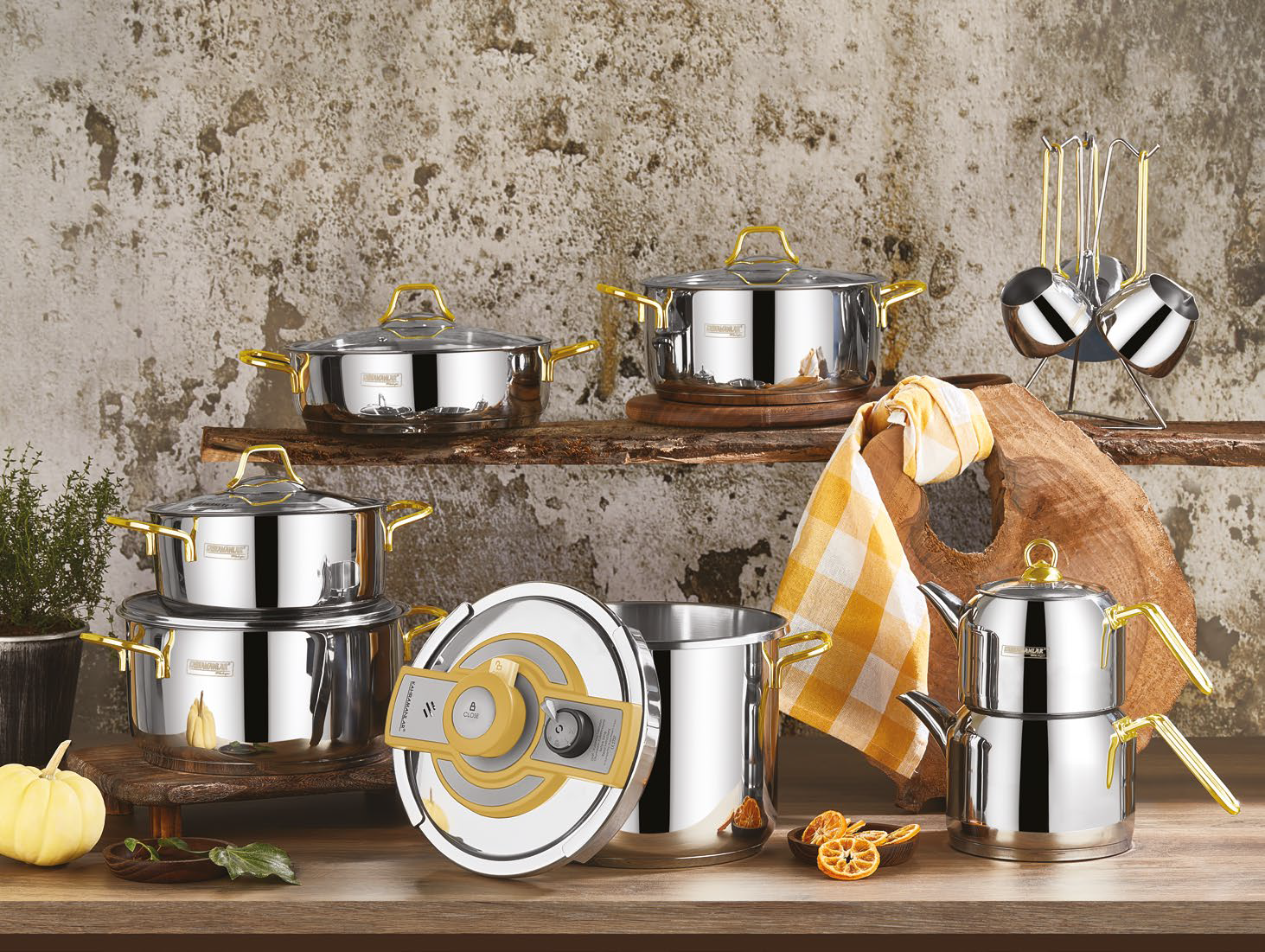 Kahramanlar Yağmur 18 Prç Çeyiz Seti Gold